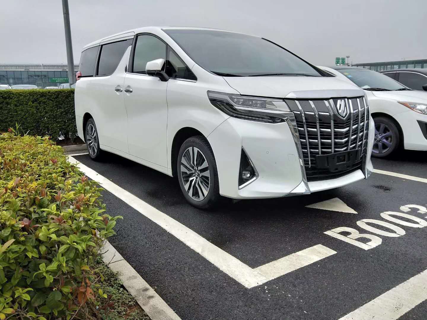 會議租車(chē)爲什麽會選租車(chē)帶司機